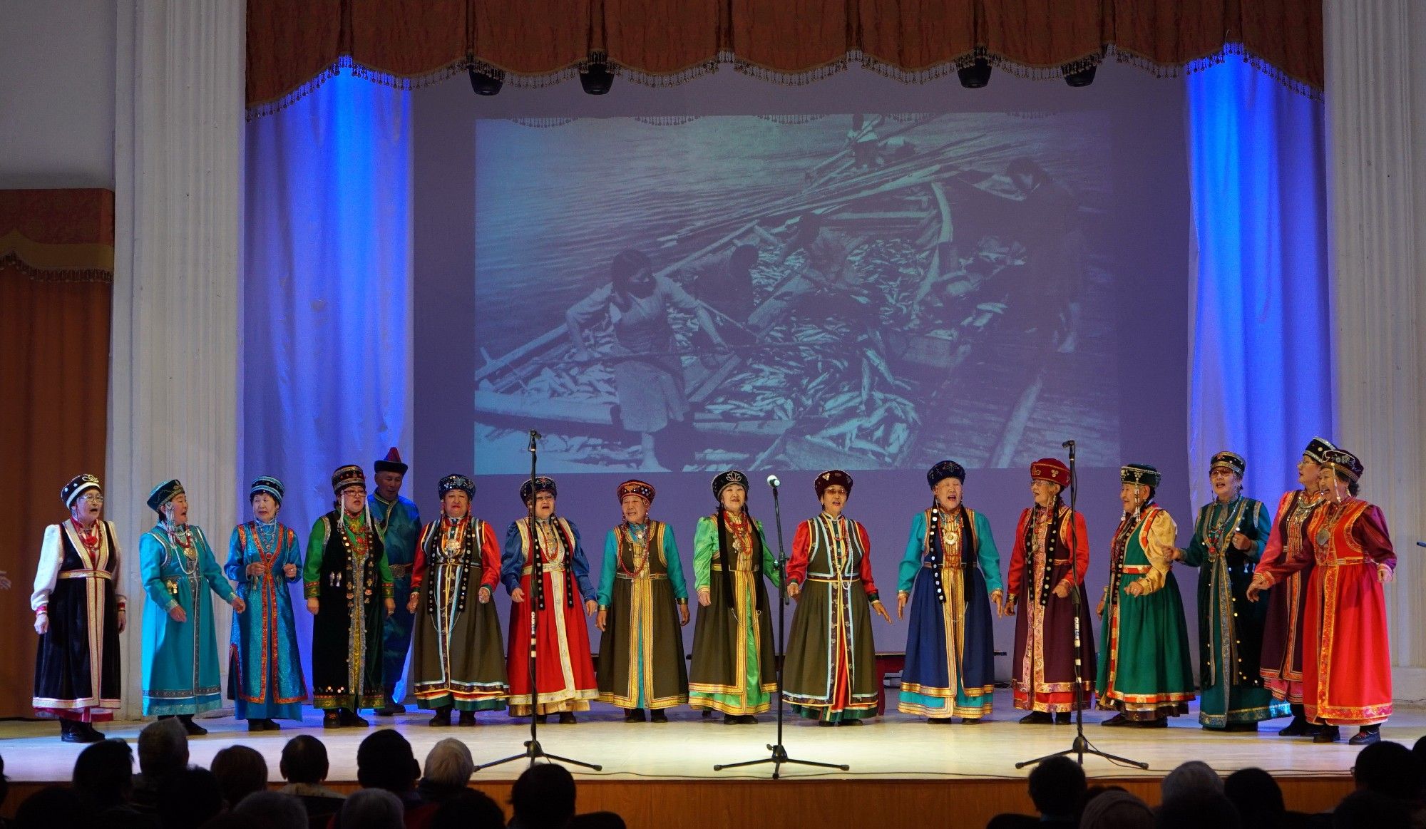 Ехор бурятский песня. Петропавловск филармония. Бурятские фольклорные ансамбли. Бурятский народный коллектив. Бурятские народные коллективы Байкал.